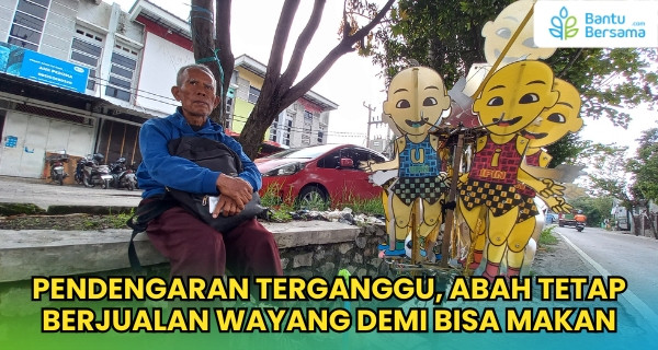 Pendengaran Terganggu, Abah Tetap Berjualan Wayang Demi Bisa Makan